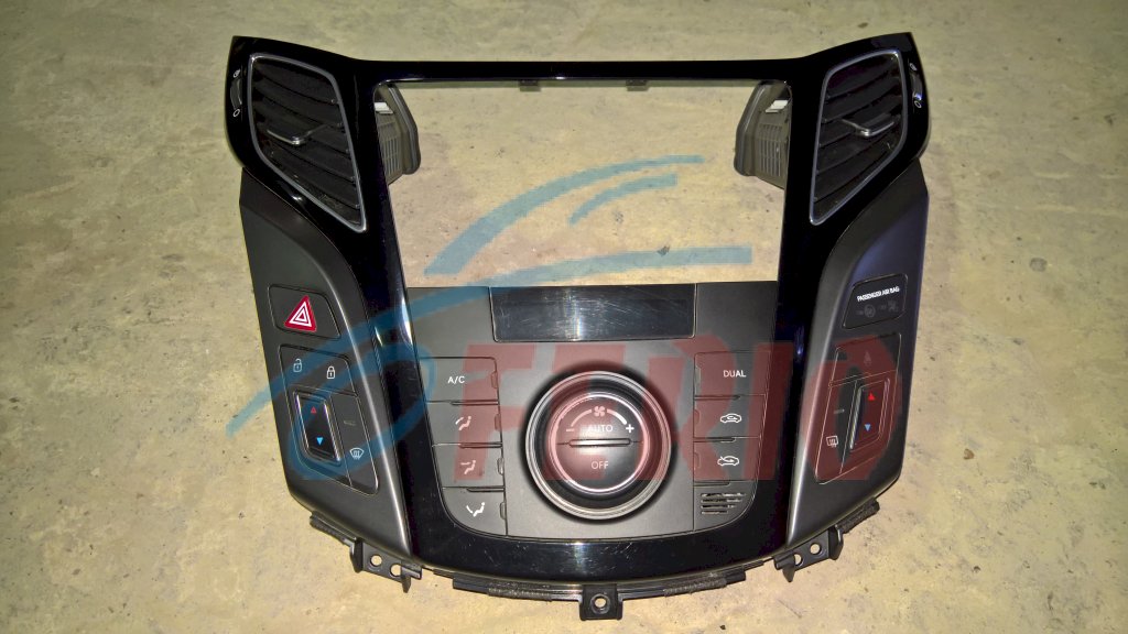 Блок управления климат-контролем для Hyundai i40 (VF) 2016 2.0 (G4NC 150hp) FWD AT Блок управления климат-контролем для Hyundai i40 (VF) 2016 2.0 (G4NC 150hp) FWD AT