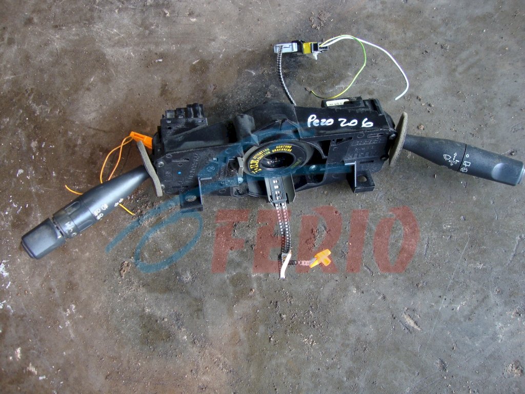 Подрулевой переключатель для Peugeot 206 (2A/C) 2002 1.4 (TU3JP 75hp) FWD MT Подрулевой переключатель для Peugeot 206 (2A/C) 2002 1.4 (TU3JP 75hp) FWD MT