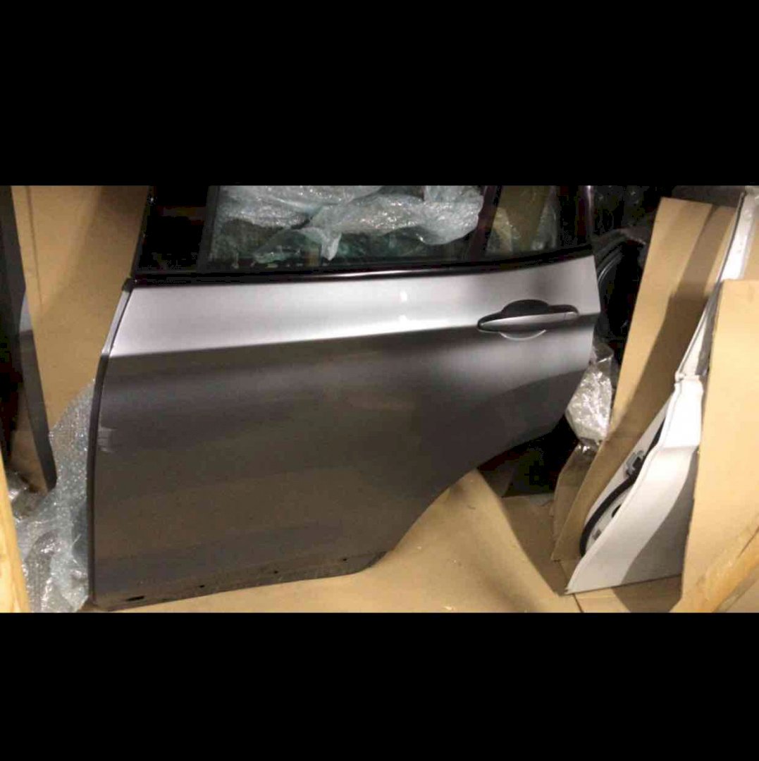 Дверь задняя левая для BMW X3 (F25) 2013 2.0 (N20B20 184hp) 4WD AT Дверь задняя левая для BMW X3 (F25) 2013 2.0 (N20B20 184hp) 4WD AT