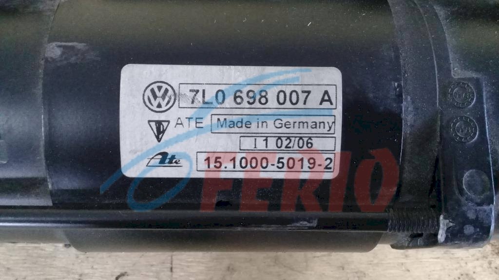 Компрессор пневмоподвески для Volkswagen Touareg (7L) 2006 2.5d (BAC 174hp) 4WD AT Компрессор пневмоподвески для Volkswagen Touareg (7L) 2006 2.5d (BAC 174hp) 4WD AT