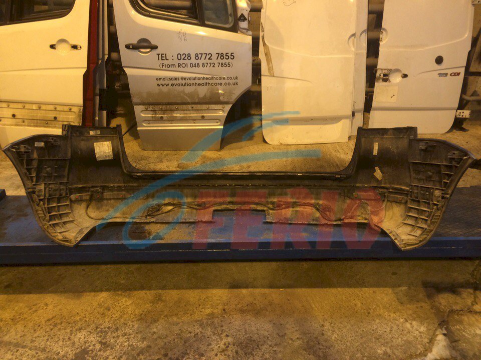 Бампер задний для Volkswagen Touareg (7L) 2008 2.5d (BLK 163hp) 4WD AT Бампер задний для Volkswagen Touareg (7L) 2008 2.5d (BLK 163hp) 4WD AT