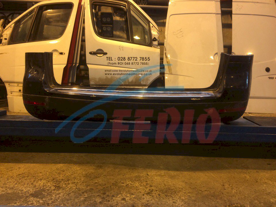 Бампер задний для Volkswagen Touareg (7L) 2008 2.5d (BLK 163hp) 4WD AT Бампер задний для Volkswagen Touareg (7L) 2008 2.5d (BLK 163hp) 4WD AT