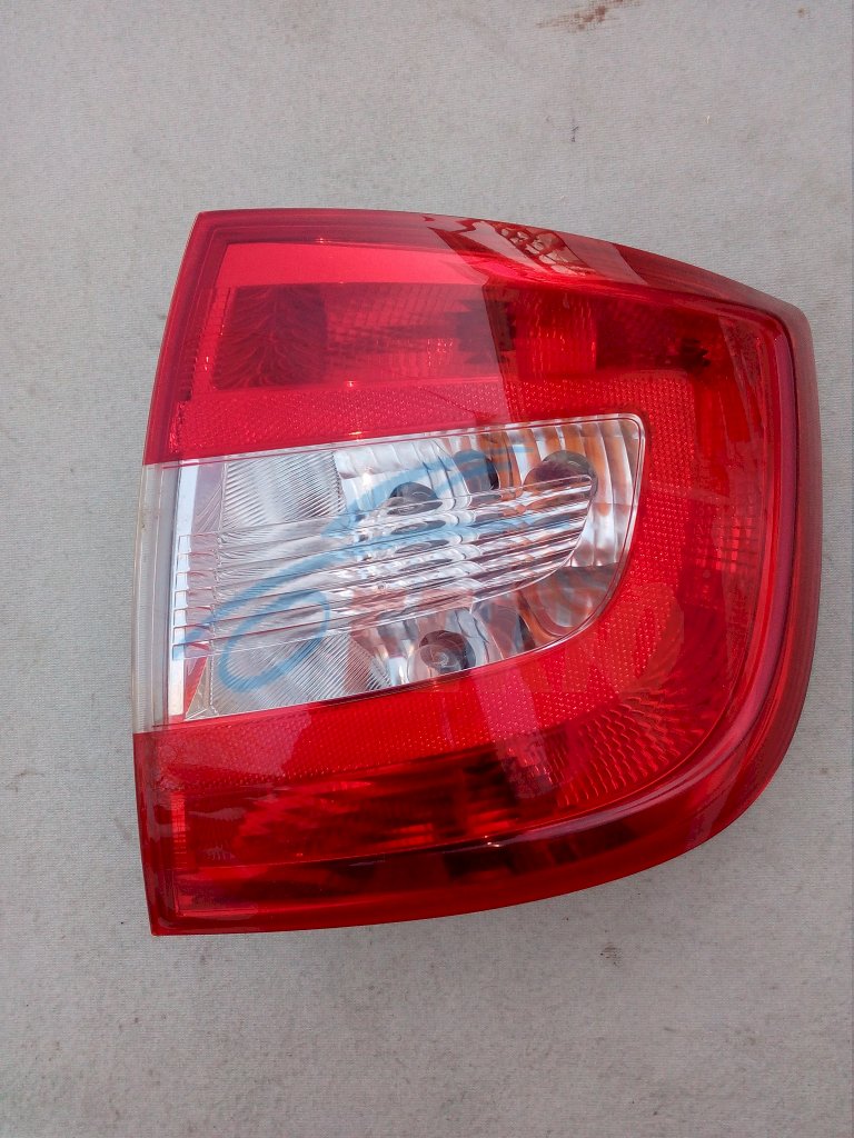 Фонарь внешний правый для Skoda Rapid (NH) 1.4 (CZC 125hp) FWD AT Фонарь внешний правый для Skoda Rapid (NH) 1.4 (CZC 125hp) FWD AT