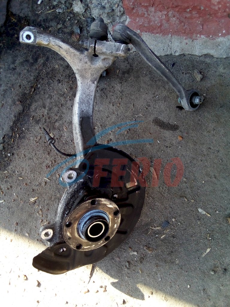 Кулак поворотный правый для Audi A4 (8ED, B7) 2006 2.0 (ALT 130hp) FWD AT Кулак поворотный правый для Audi A4 (8ED, B7) 2006 2.0 (ALT 130hp) FWD AT