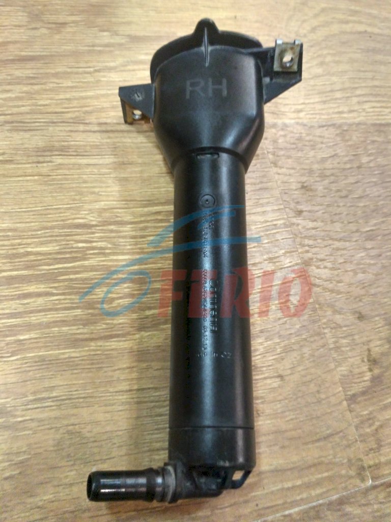 Форсунка фароомывателя правая для Honda CR-V (RE5) 2014 2.0 (R20A9 150hp) 4WD AT Форсунка фароомывателя правая для Honda CR-V (RE5) 2014 2.0 (R20A9 150hp) 4WD AT