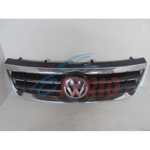 Решетка радиатора для Volkswagen Touareg (7L) 2009 2.5d (BAC 174hp) 4WD MT